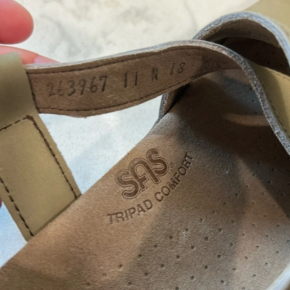 SAS Huggy - All Day Sandal Taupe Leather Women’s Size 11 N